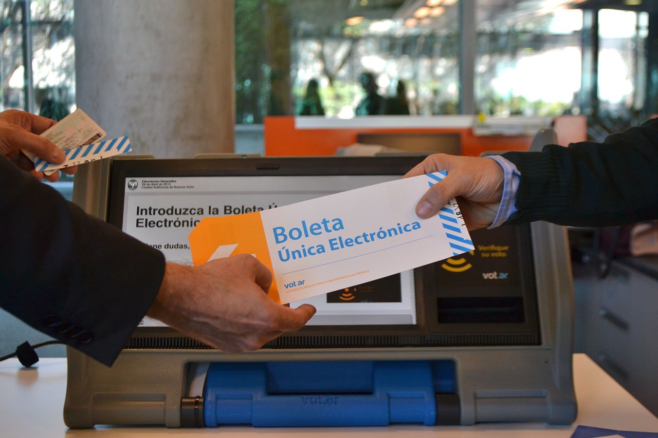 Boleta Única Electrónica y terminal de votación